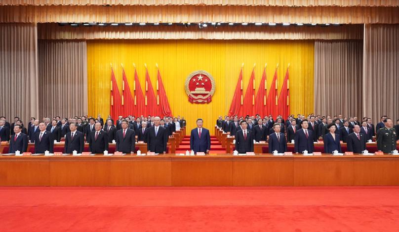 新疆维吾尔自治区成立70周年庆祝大会隆重举行 习近平出席大会
